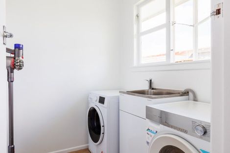 Photo of property in 50 Huxley Street, Pahiatua, 4910