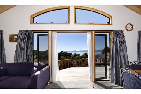 Photo of property in 9 Van Beek Place, Ruby Bay, Mapua, 7005