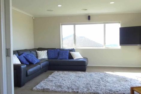 Photo of property in 12 Kahurangi Heights, Aotea, Porirua, 5024