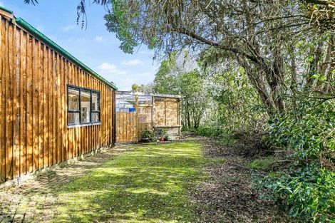 Photo of property in 8 Tetley Road, Surfdale, Waiheke Island, 1081