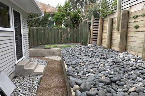 Photo of property in 41 Forrest Hill Road, Milford, Auckland, 0620