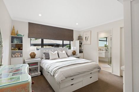 Photo of property in 23 Waldorf Crescent, Orewa, 0931