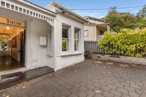 Photo of property in 21 Serpentine Avenue, Dunedin Central, Dunedin, 9016