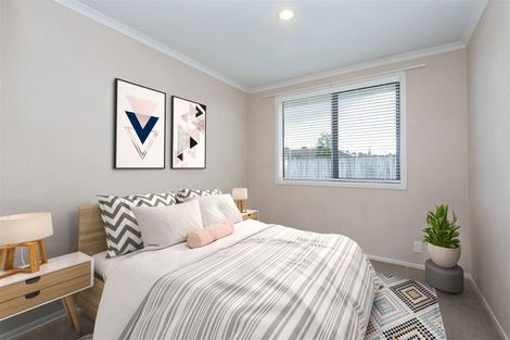 Photo of property in 96 Redcastle Drive, East Tamaki, Auckland, 2013