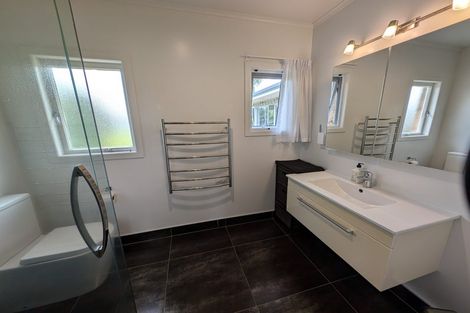 Photo of property in 9 Kowhai Park Road, Maunu, Whangarei, 0110