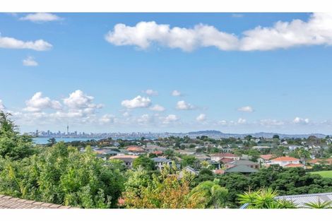 Photo of property in 12 Marlin Street, West Harbour, Auckland, 0618