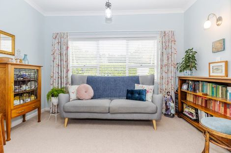 Photo of property in 17 Windsor Road, Maeroa, Hamilton, 3200