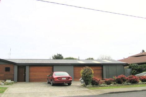 Photo of property in 21 Cambridge Terrace, Taradale, Napier, 4112
