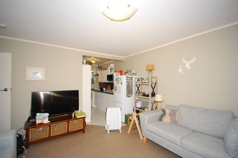Photo of property in 2/20 Ferndale Road, Mount Wellington, Auckland, 1060