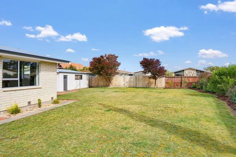 Photo of property in 205 Queenspark Drive, Parklands, Christchurch, 8083