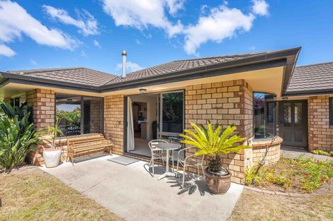 Photo of property in 31 Campion Road, Waikanae Beach, Waikanae, 5036