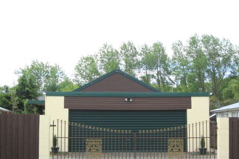 Photo of property in 6 Mckenzie Place, Waikuku Beach, 7402