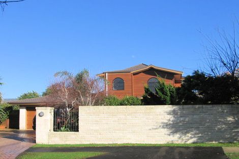 Photo of property in 10 Arkley Avenue, Farm Cove, Auckland, 2012