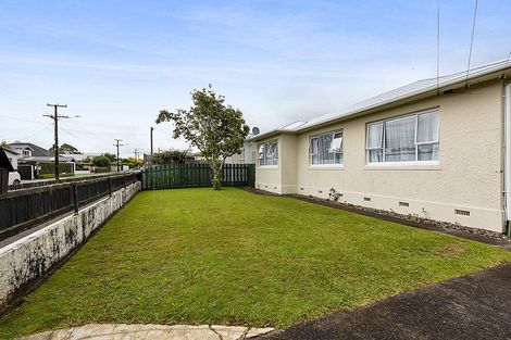 Photo of property in 10 Tokomaru Street, Welbourn, New Plymouth, 4312