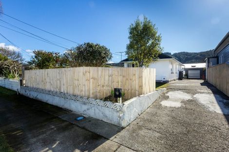 Photo of property in 19 Victoria Street, Ebdentown, Upper Hutt, 5018
