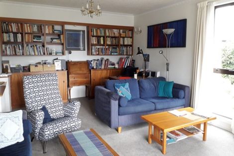 Photo of property in 20 Broadway, Picton, 7220