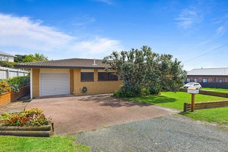 Photo of property in 822a Whangaparaoa Road, Manly, Whangaparaoa, 0930