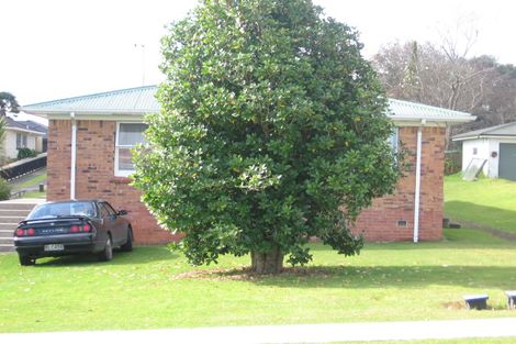 Photo of property in 2/9 View Road, Papakura, 2110