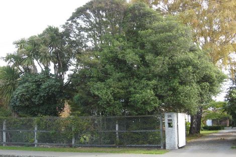 Photo of property in 24 Middlepark Road, Sockburn, Christchurch, 8042