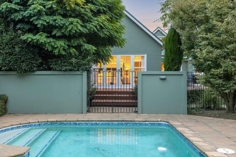 Photo of property in 24 North Parade, Richmond, Christchurch, 8013