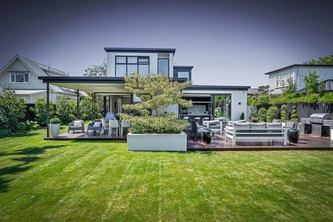 Photo of property in 39 Hartley Avenue, Strowan, Christchurch, 8052