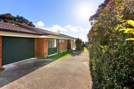 Photo of property in 2/16 Denver Avenue, Sunnyvale, Auckland, 0612