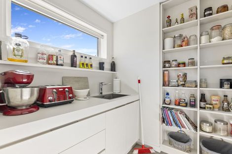 Photo of property in 100 Wingatui Road, Mosgiel, 9024