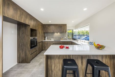 Photo of property in 12 Attymon Lane, East Tamaki, Auckland, 2016