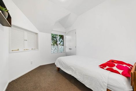 Photo of property in 2/12 Wolsley Avenue, Milford, Auckland, 0620