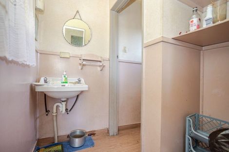 Photo of property in 4 Otanga Street, Dannevirke, 4930