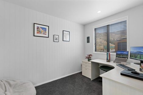 Photo of property in 77 Meadowstone Drive, Wanaka, 9305