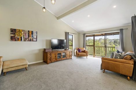 Photo of property in 20 Robin Lane, Browns Bay, Auckland, 0630