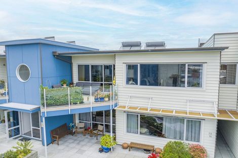 Photo of property in 30/4u Seaview Road, Paraparaumu Beach, Paraparaumu, 5032