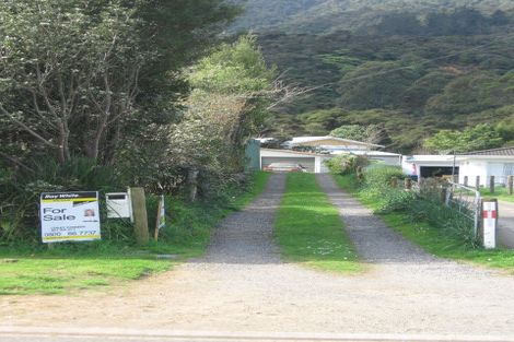 Photo of property in 2050 Rings Road, Coromandel, 3506