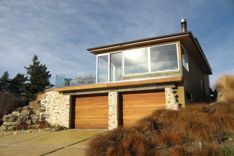 Photo of property in 16 Aspiring Terrace, Wanaka, 9305