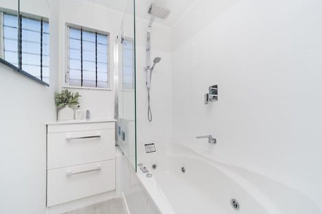 Photo of property in 318 Botanical Road, West End, Palmerston North, 4412