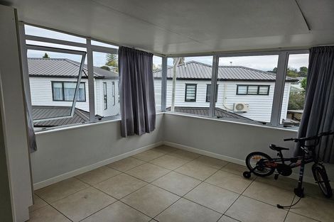 Photo of property in 36 Puriri Road, Manurewa, Auckland, 2102