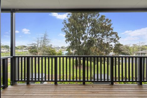 Photo of property in 11/90 Swaffield Road, Papatoetoe, Auckland, 2025