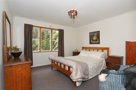 Photo of property in 2 Churchill Avenue, Hokowhitu, Palmerston North, 4410