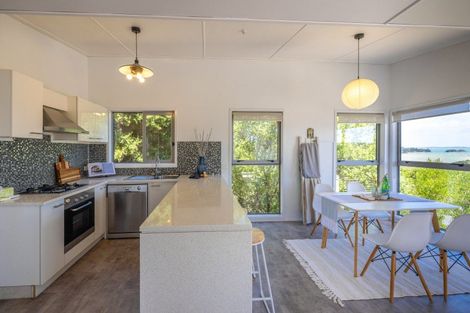 Photo of property in 15a Erua Road, Ostend, Waiheke Island, 1081