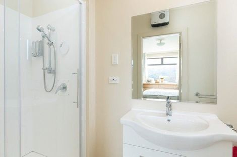 Photo of property in 91 Milton Terrace, Picton, 7220