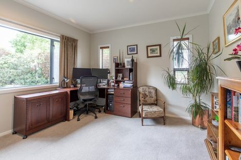 Photo of property in 19 Jg Wilson Drive, Waipukurau, 4281