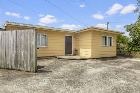 Photo of property in 42 Tiraumea Drive, Pakuranga, Auckland, 2010