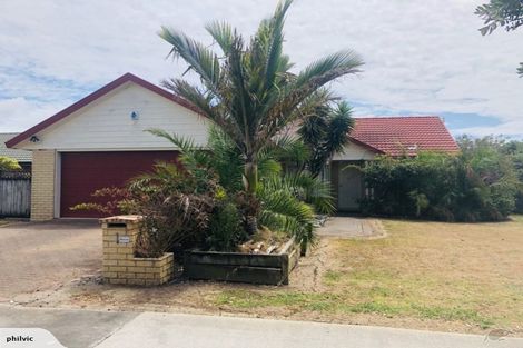 Photo of property in 1 Brompton Place, Burswood, Auckland, 2013