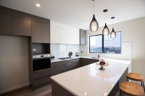 Photo of property in 5 Babos Avenue, Kumeu, 0810