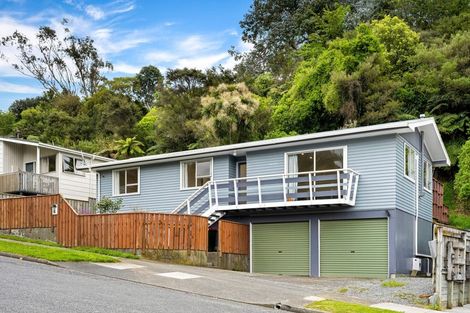 Photo of property in 13 Harold Grove, Stokes Valley, Lower Hutt, 5019