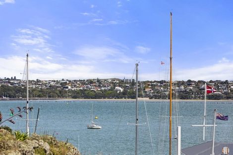 Photo of property in 5c Church Street, Devonport, Auckland, 0624