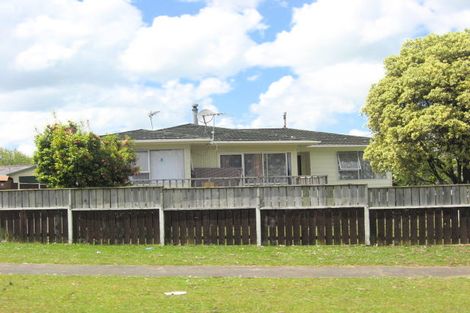 Photo of property in 5 Ewbank Place, Manurewa, Auckland, 2102