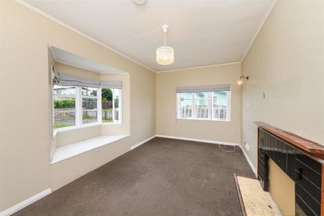 Photo of property in 5 Bell Street, Marton, 4710