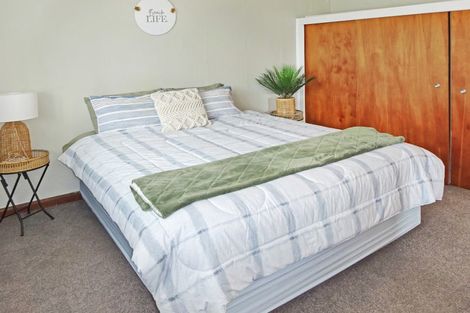 Photo of property in 46 Pratt Avenue, Foxton Beach, Foxton, 4815